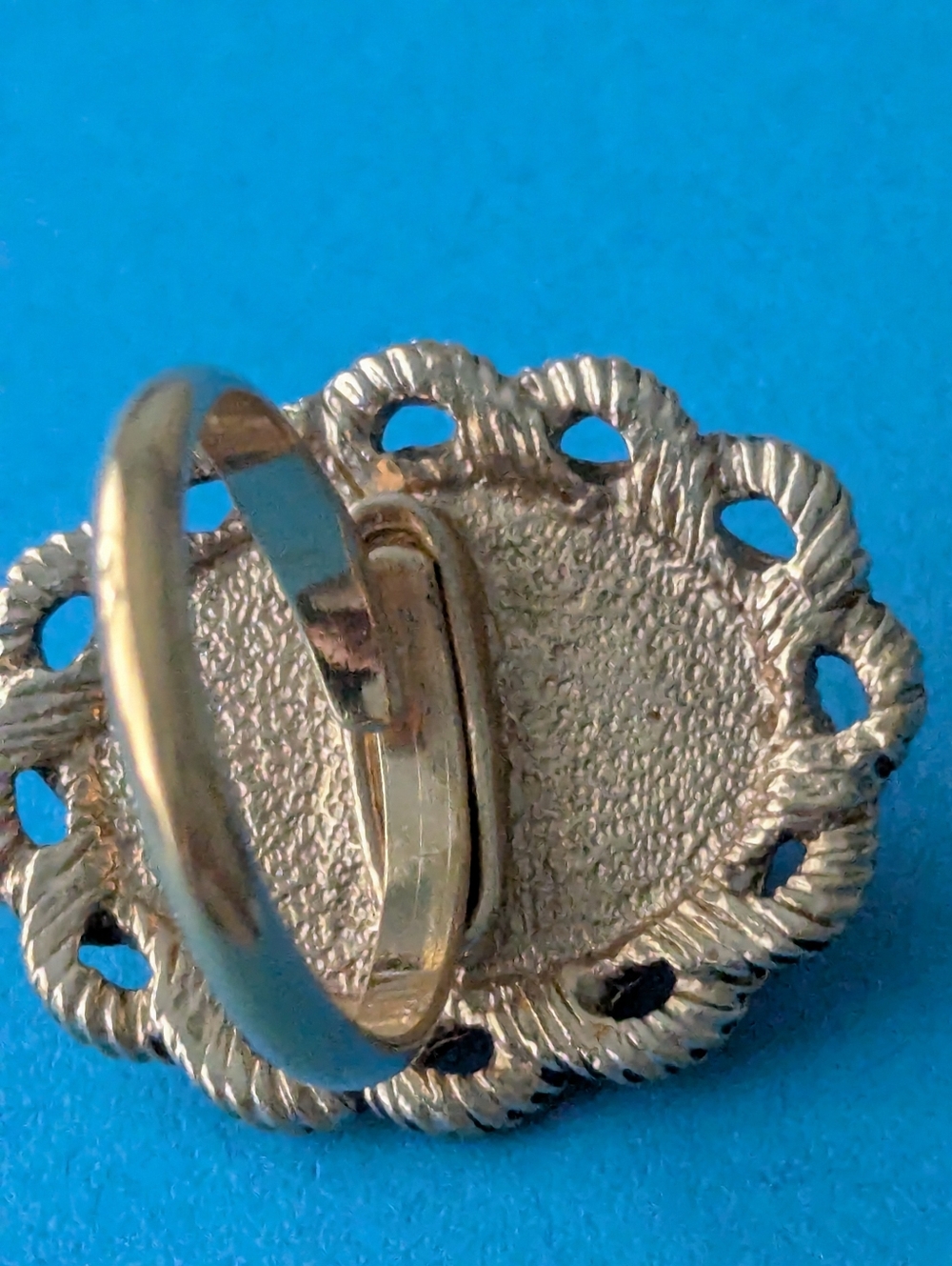 Vintage Sarah Coventry "Old Vienna" Brooch/Pendant, Earrings & Ring! - Picture 8 of 8